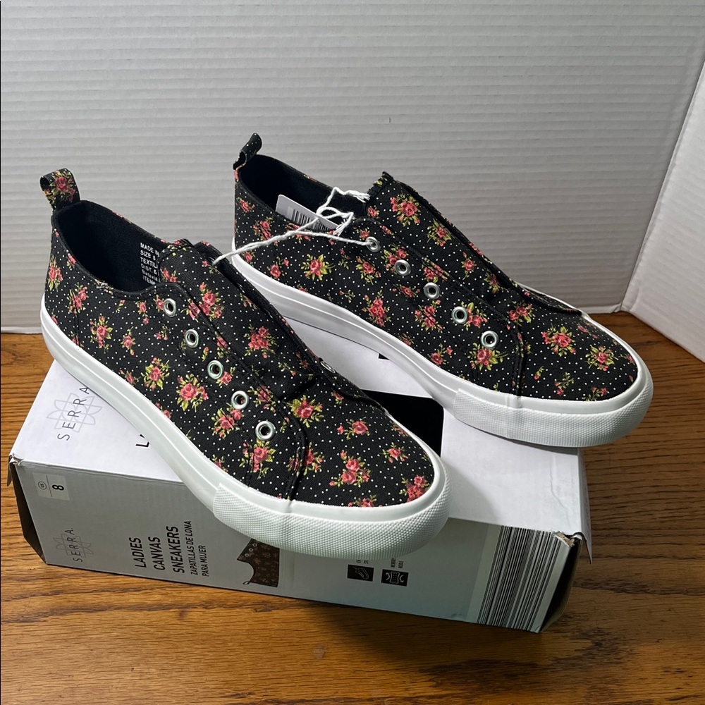 NWT Serra Ladies Canvas Sneakers Black Floral Casual Slip on Shoes Size 8 - Picture 3 of 15